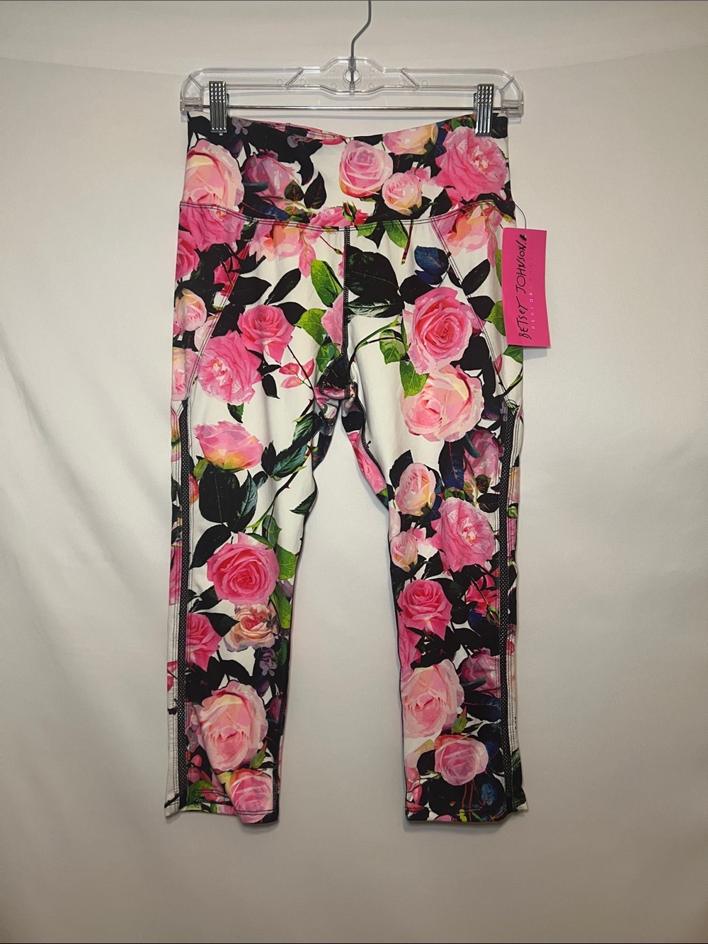 Betsy Johnson Give Love Get Love Floral Capri Workout Leggings Mesh Seams Sz M - Picture 1 of 14